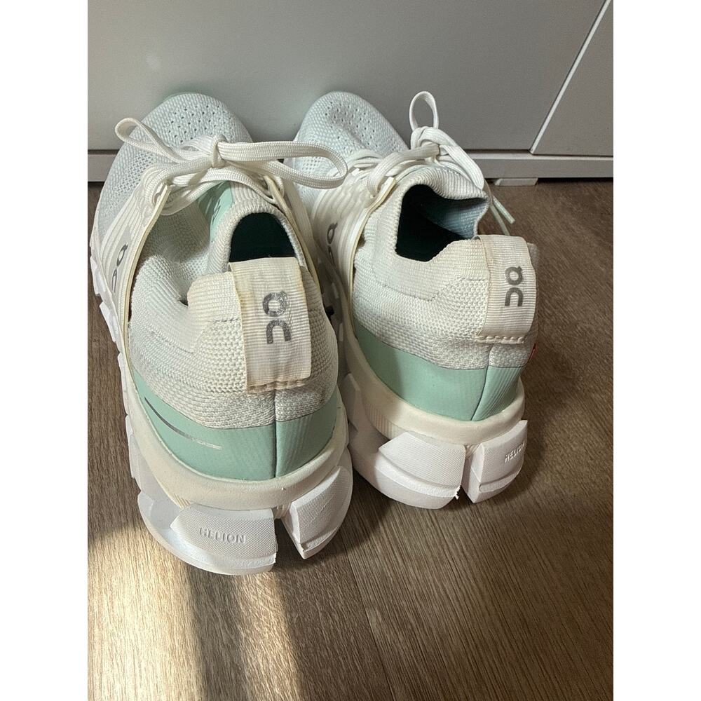 Women’s on cloud shoes - Picture 5 of 6